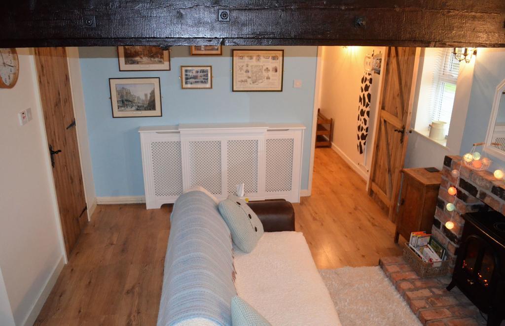 Bramble Barn Retreat Villa Chester Room photo